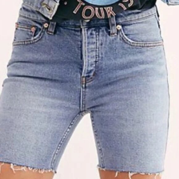 Free People We The Free Avery Bermuda Shorts Sz 30 High Rise Raw Hem Light Wash - Picture 1 of 9
